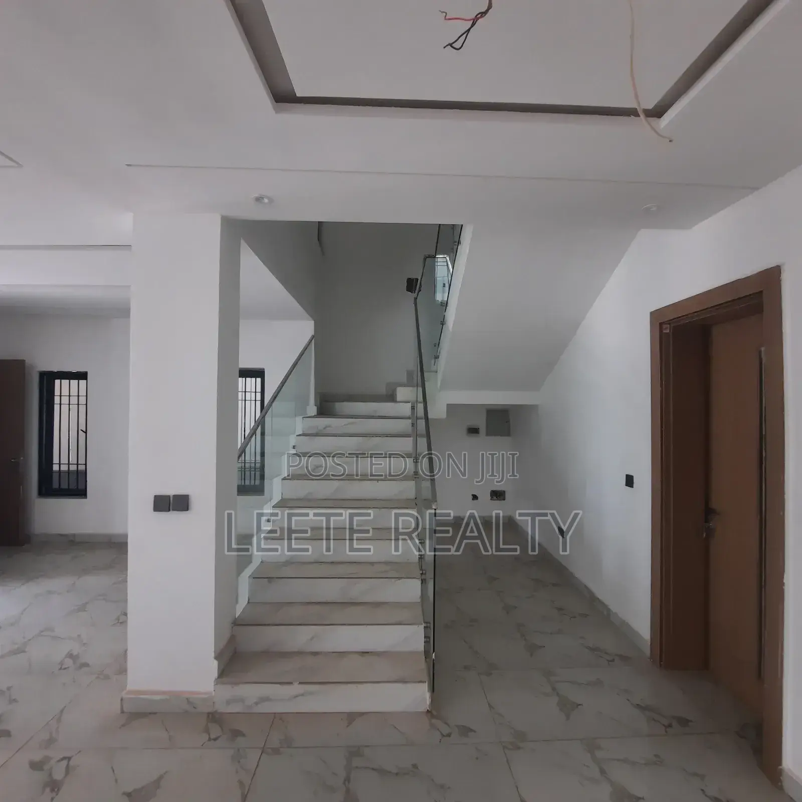 4bdrm Townhouse/Terrace in Jahi for sale