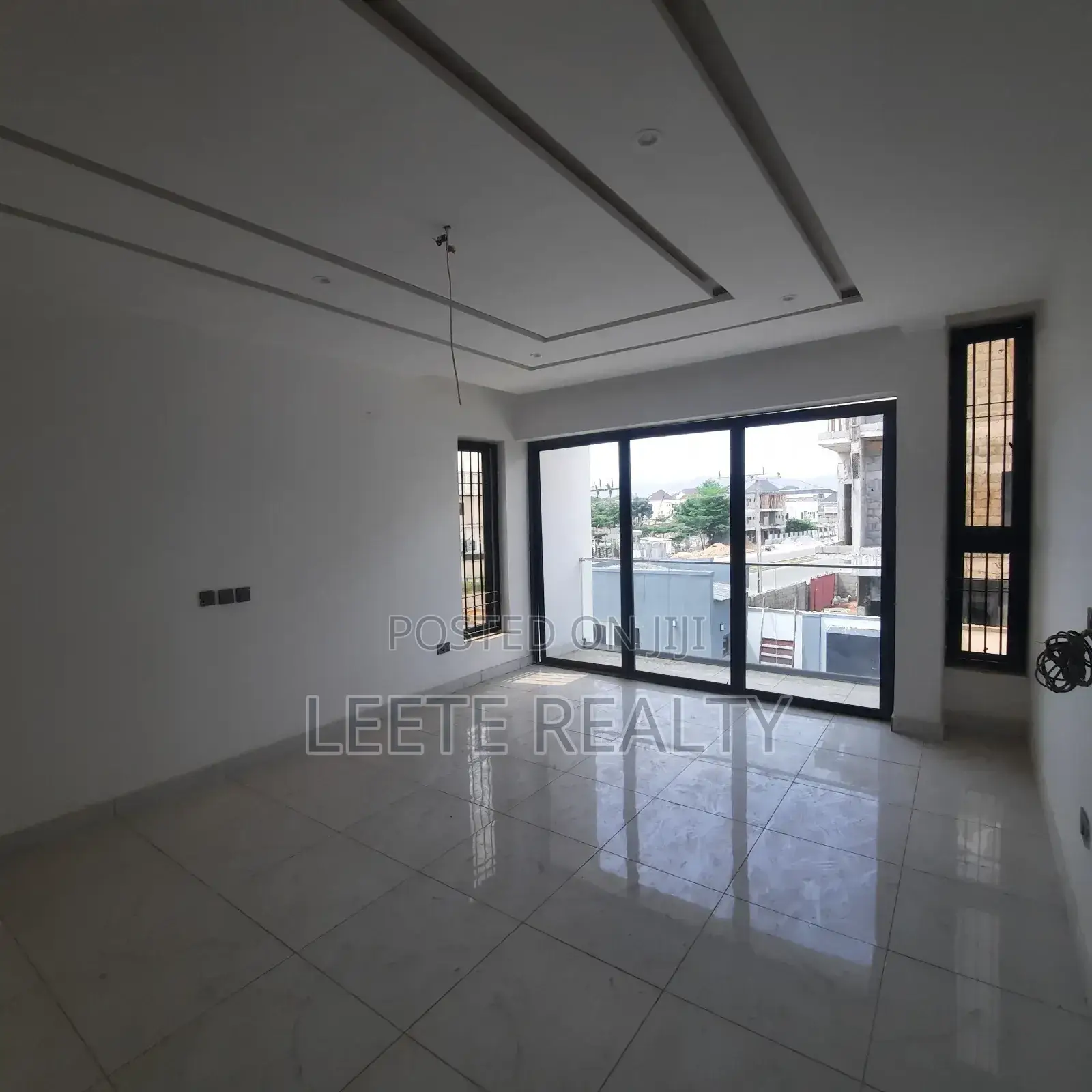 4bdrm Townhouse/Terrace in Jahi for sale