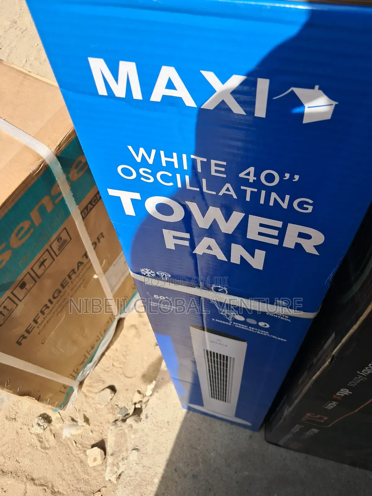 Maxi White 40"Oscillating Towar Fan