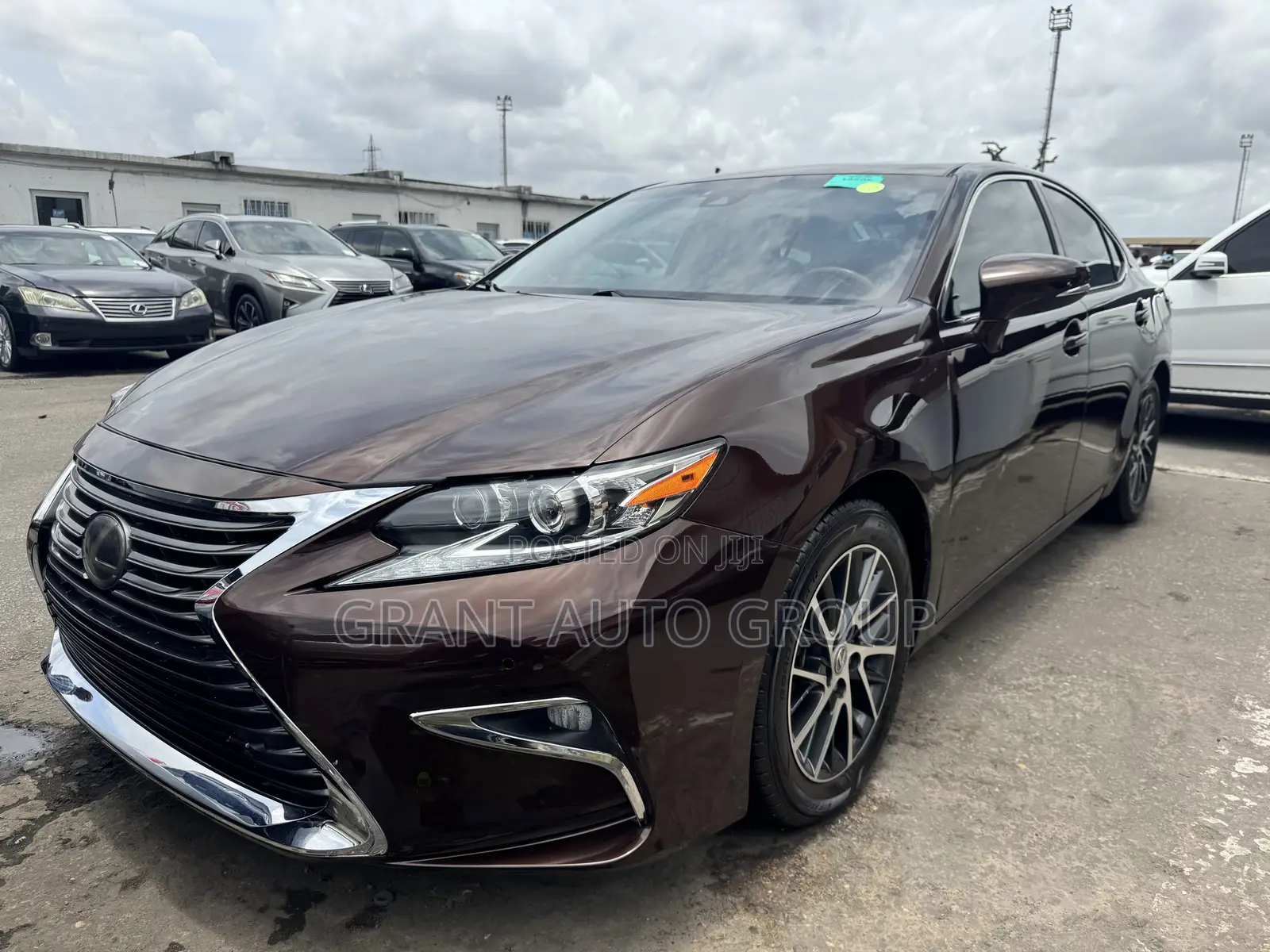 Lexus ES 350 FWD 2016 Brown