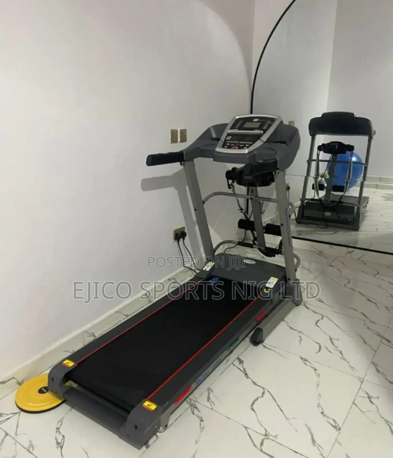 Brand New 2.5 Hp Treadmill German Machine