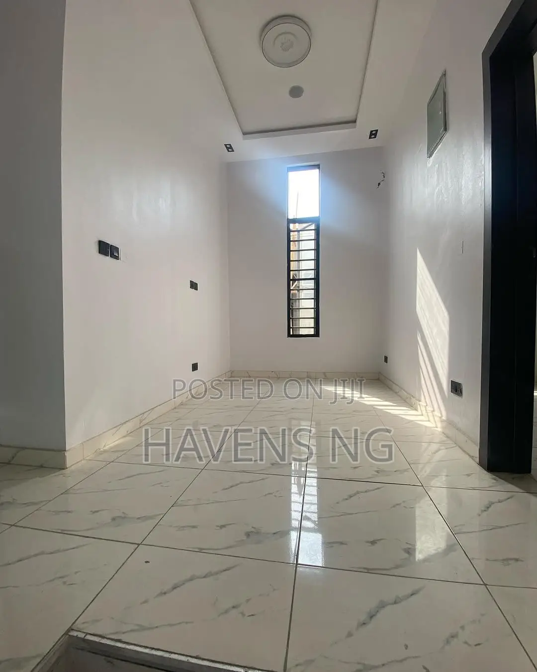 4bdrm Duplex in Ikota for sale