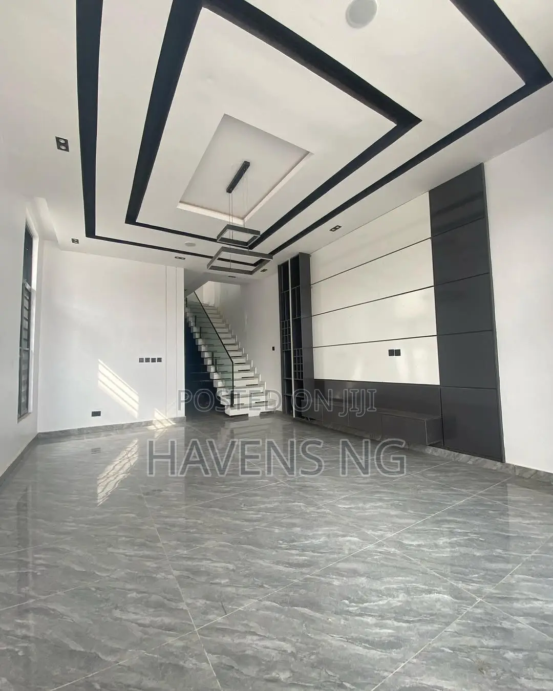 4bdrm Duplex in Ikota for sale