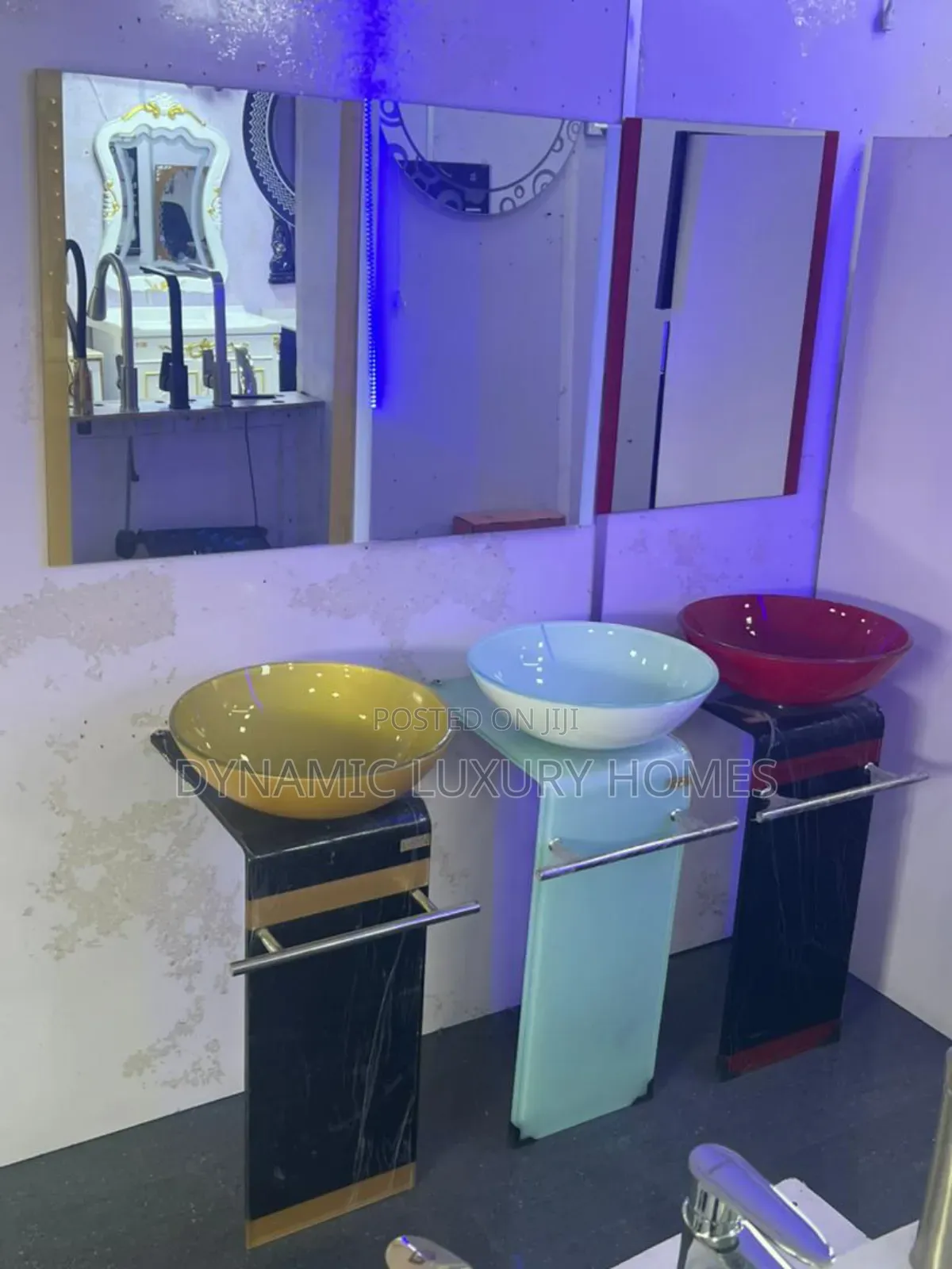 Luxury Standing Wash Hand Basin With Mirror