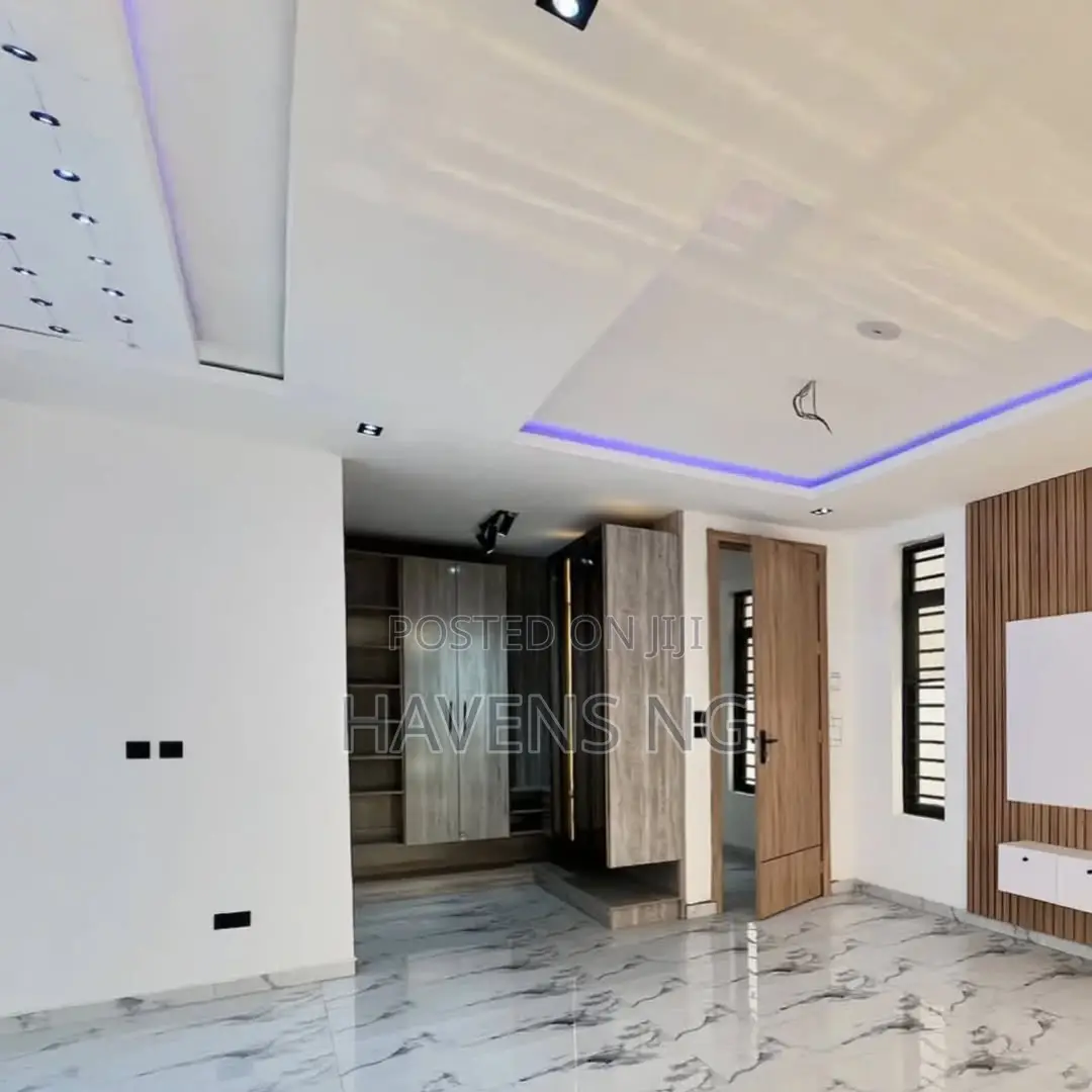 4bdrm Duplex in Lekki Phase 1 for sale
