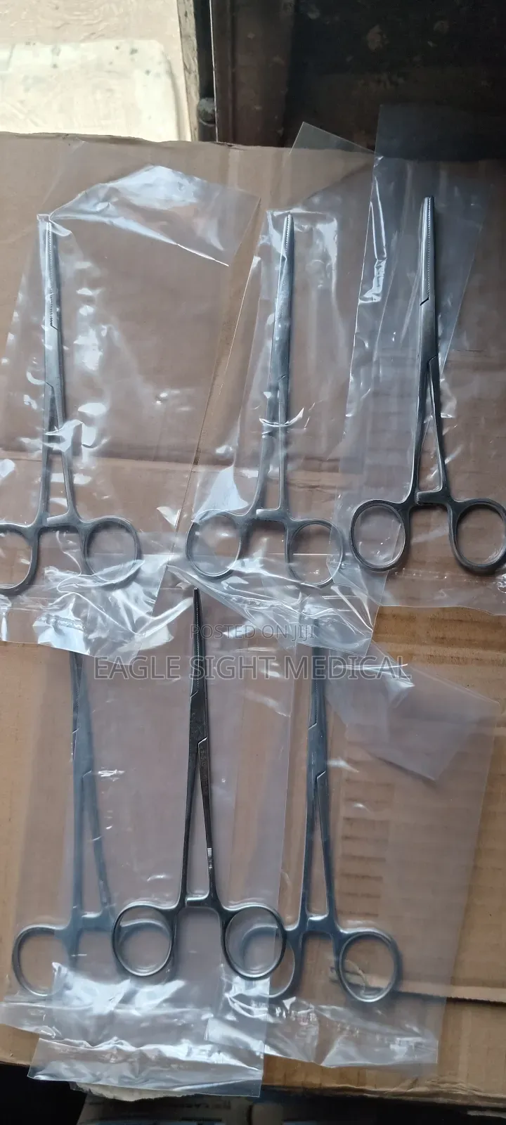 Artery Hemostatic Forceps Straght And Curve Medium