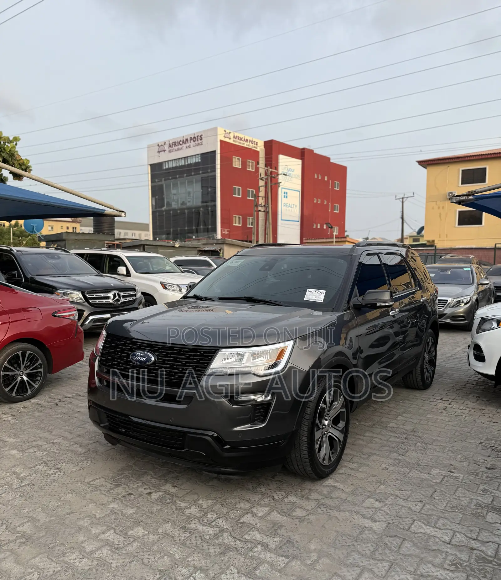 Ford Explorer Platinum AWD 2018 Gray