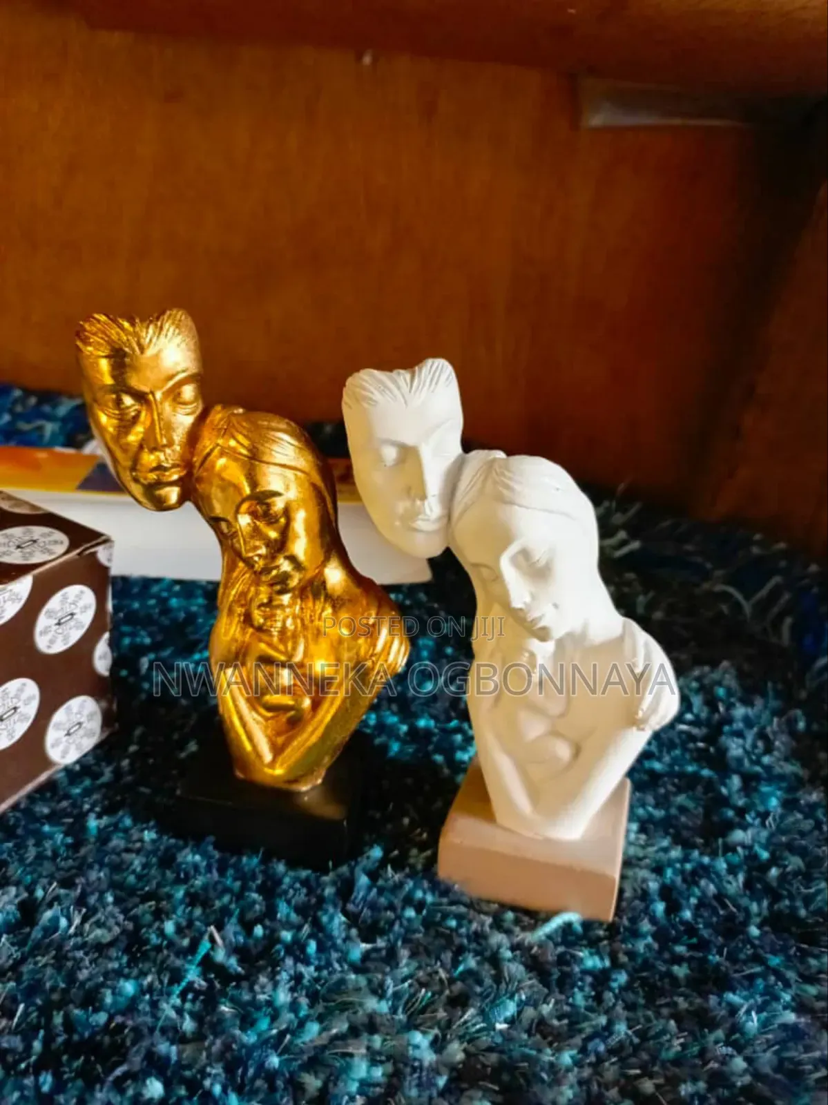Decorative Ornaments for Office and Living Room
