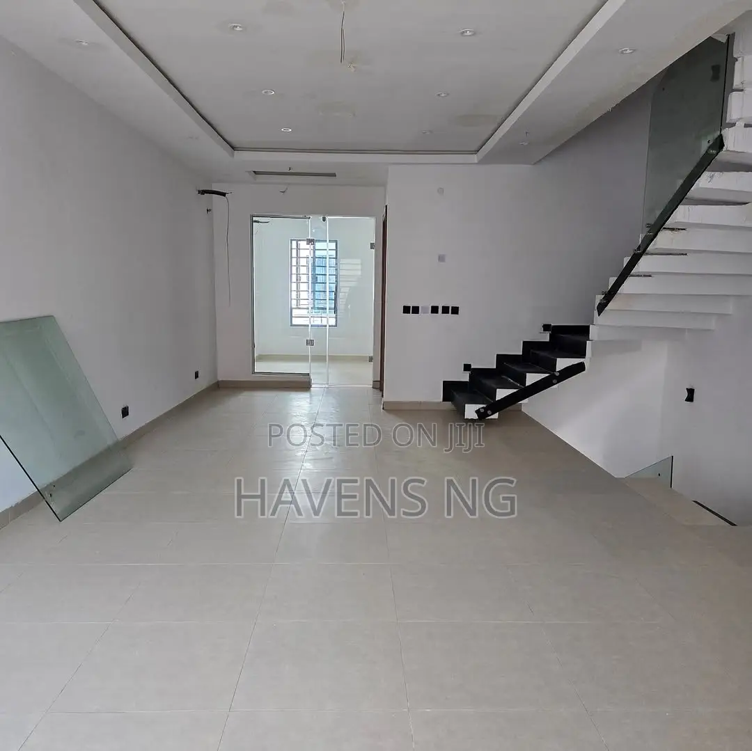 3bdrm Duplex in 1004 for sale