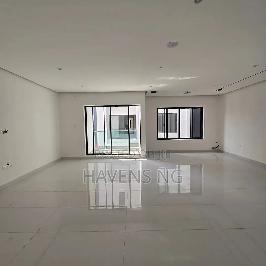 4bdrm Duplex in Ikate for sale