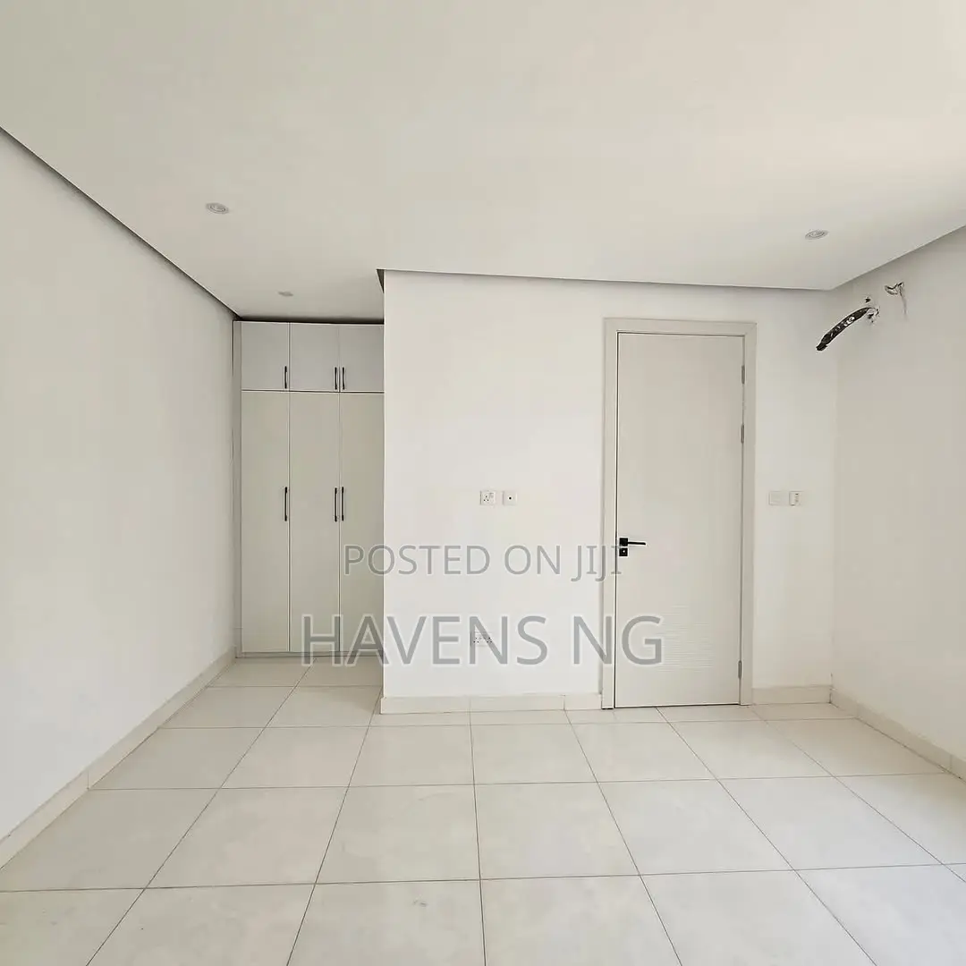 4bdrm Duplex in Ikate for sale