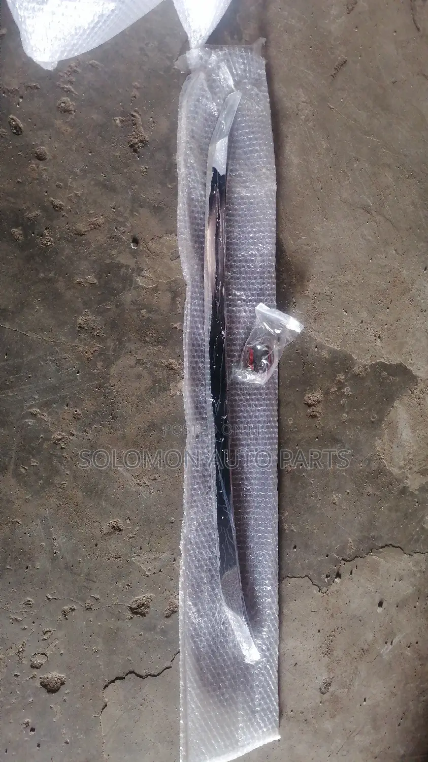 Bonnet Chrome Avalon 2008 2010