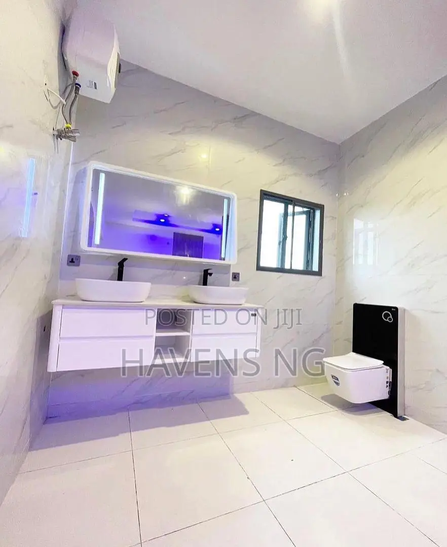 5bdrm Duplex in Lekki Phase 1 for sale