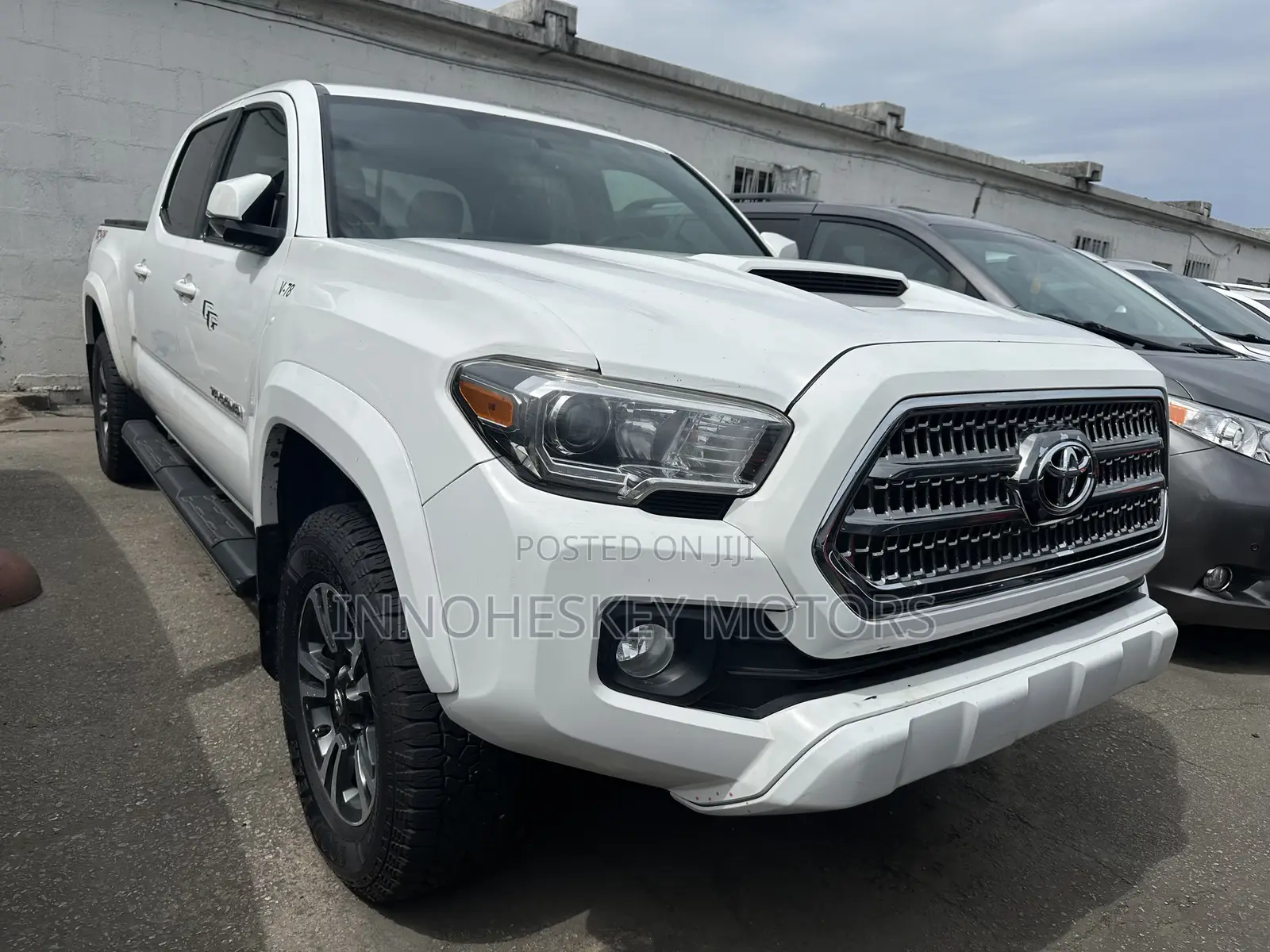 Toyota Tacoma TRD Sport 2017 White