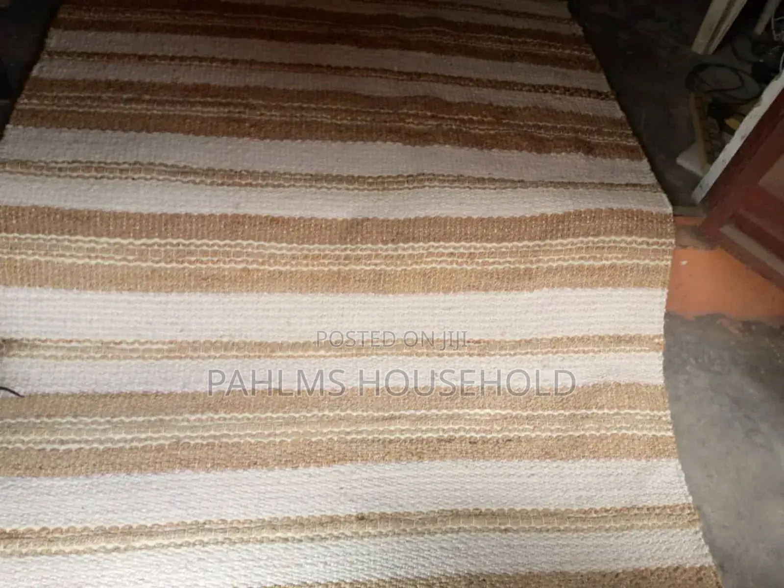 Handwoven Natural Jute Rugs 5x7ft