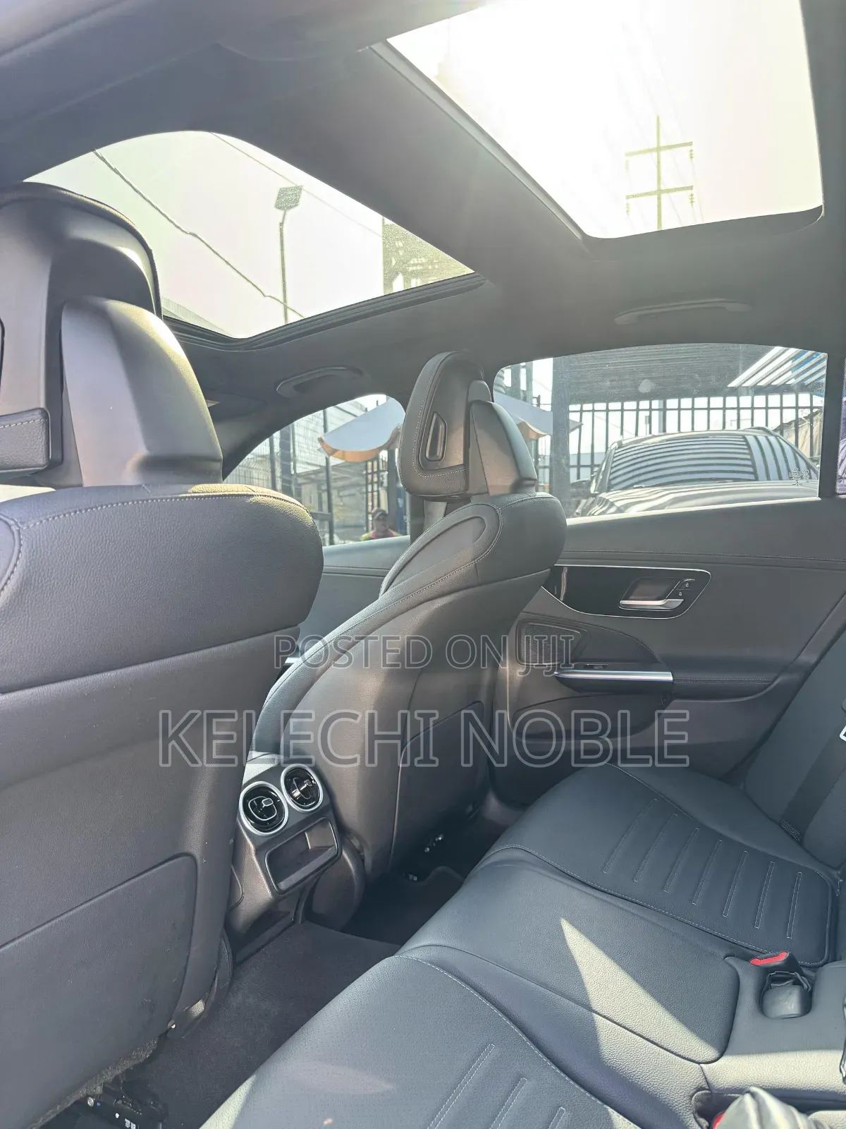 Mercedes-Benz C300 2023 Silver