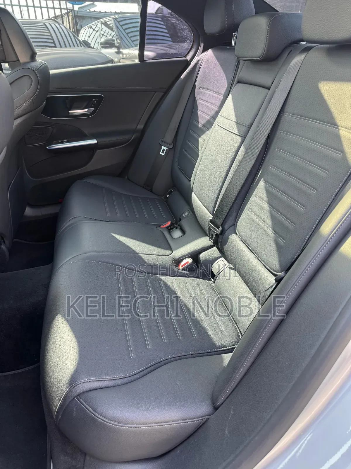 Mercedes-Benz C300 2023 Silver
