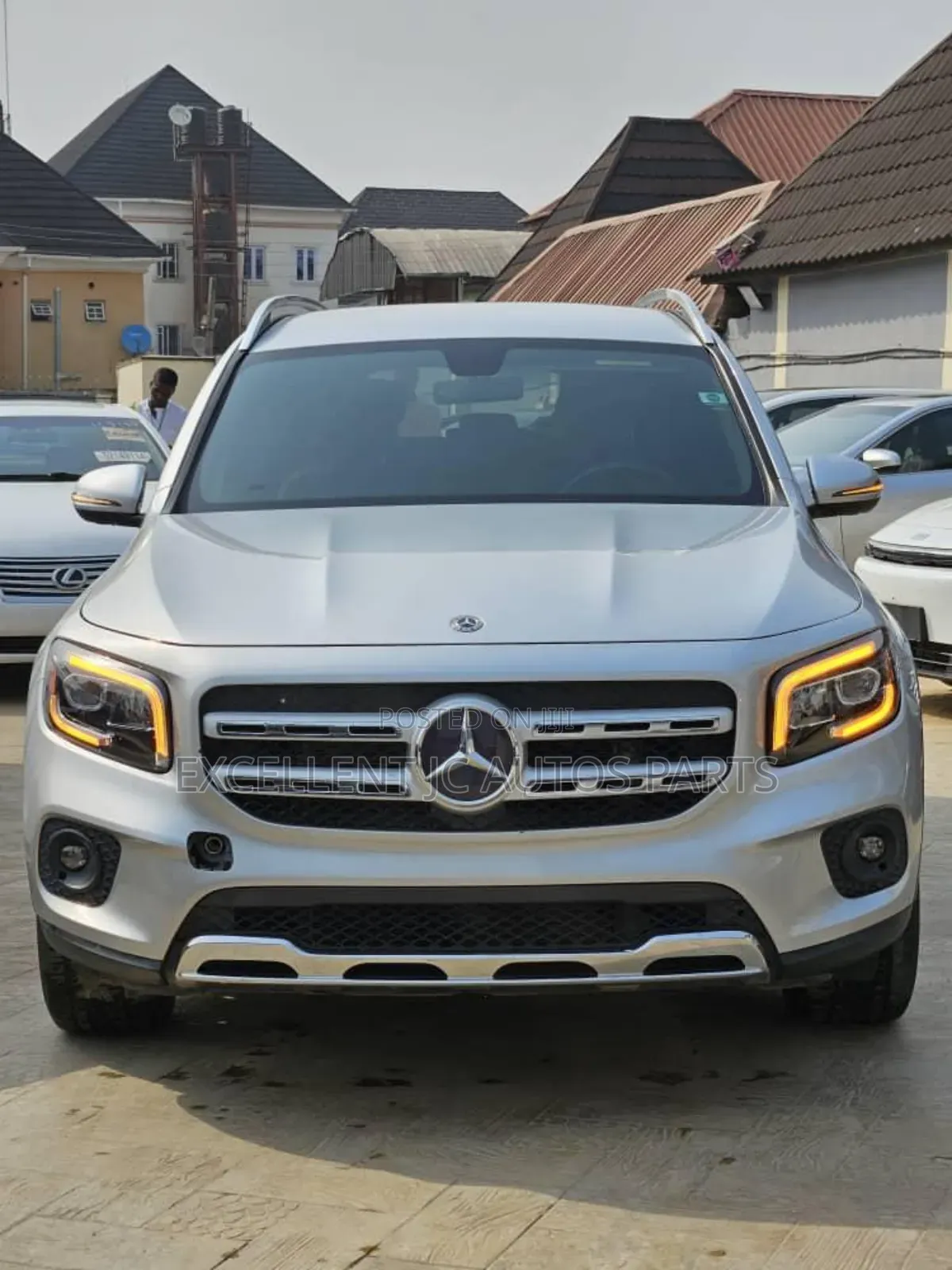 Mercedes-Benz GLB-Class GLB 250 4MATIC 2020 Silver