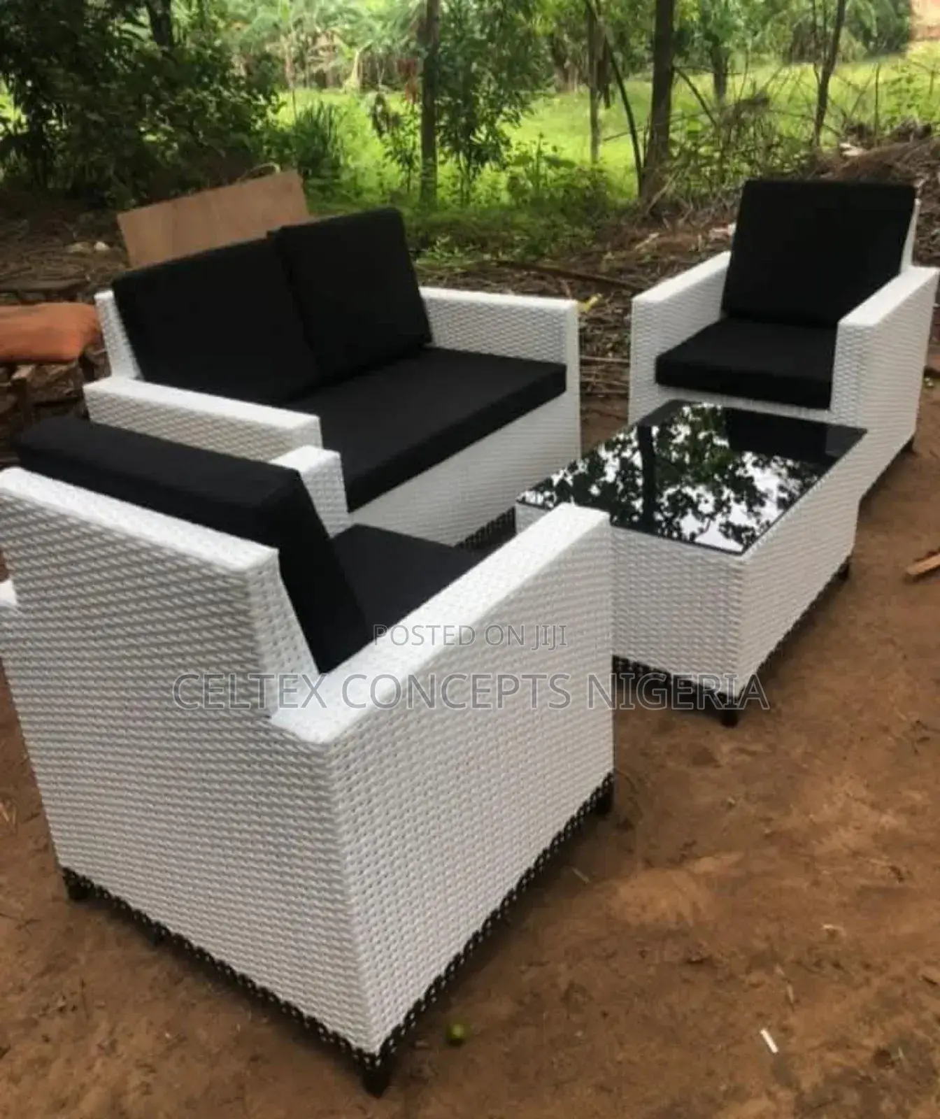 4 Seater Out Door