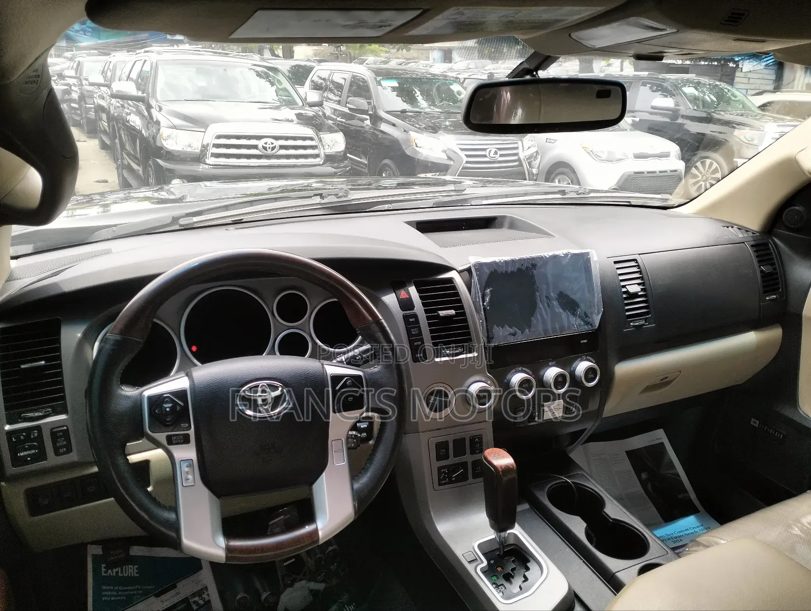 Toyota Sequoia Platinum 4x4 2018 Black