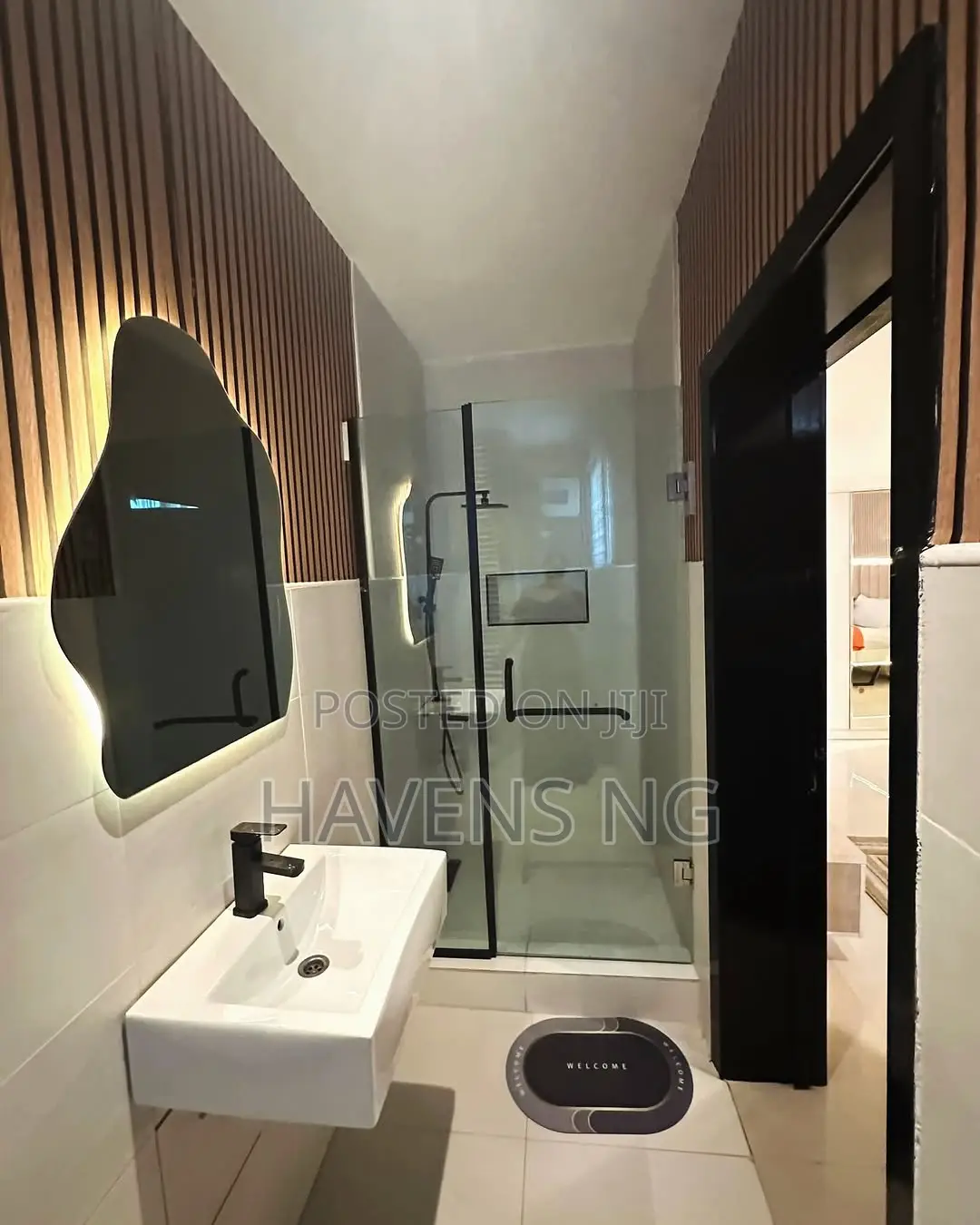 Luxury 4 Bedroom Maisonette in Ikate.