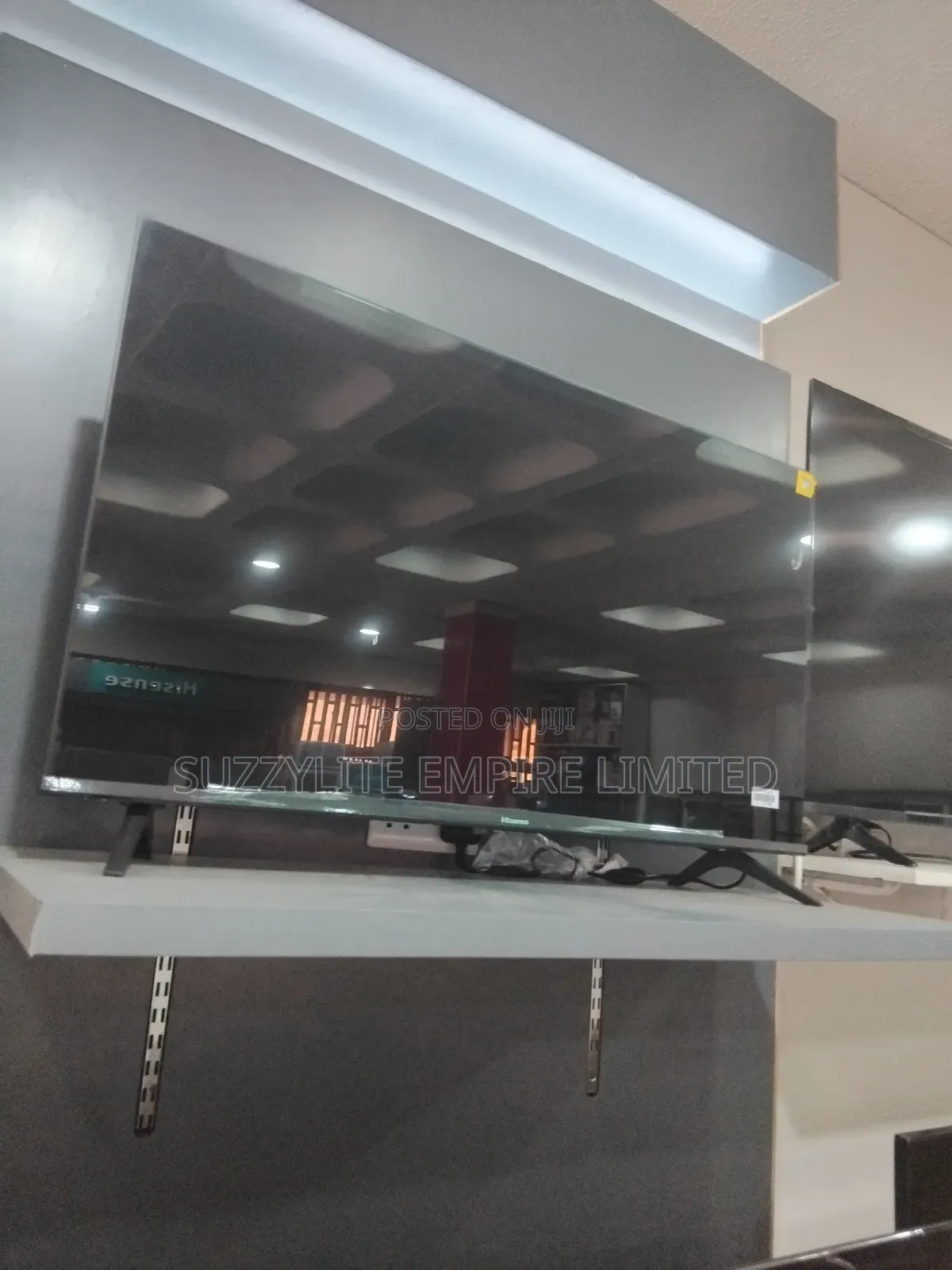 Hisense 40 Inches Smart Television
