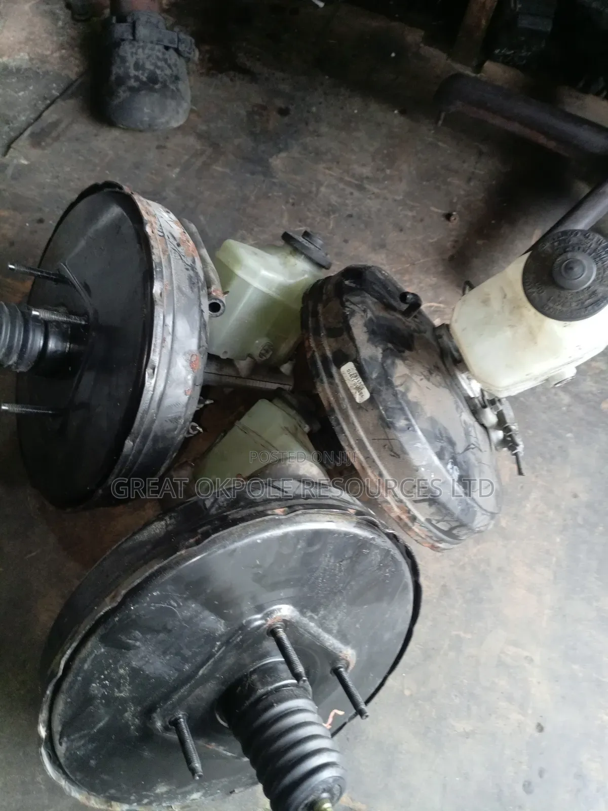 Toyota Camry 2.4 Complete Master Cylinder and Booster