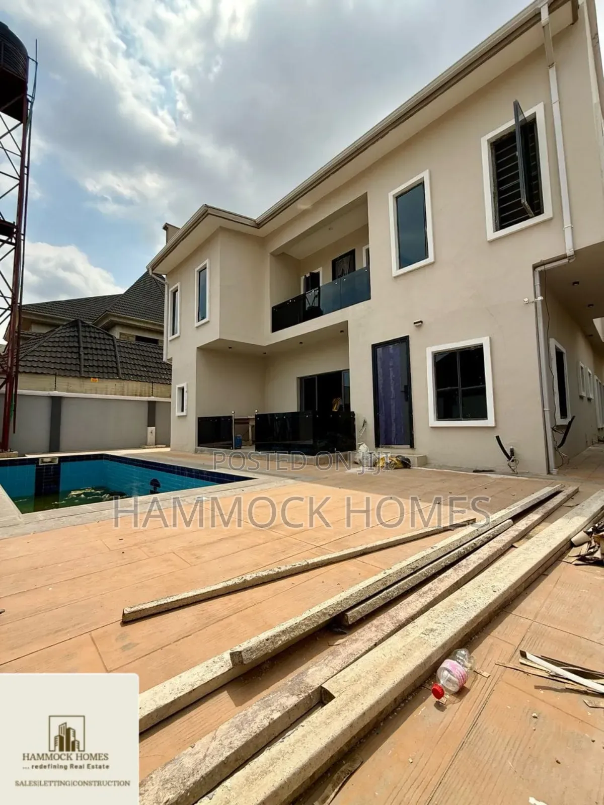 7bdrm Duplex in Kolapo Ishola Gra, Akobo for sale