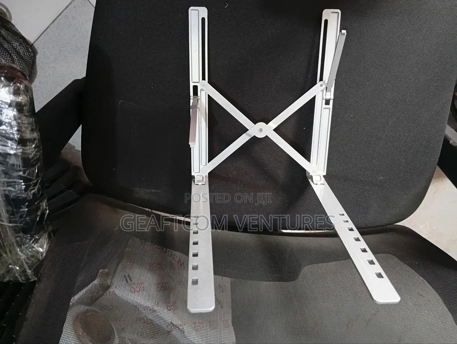 Laptop Stand Hanger