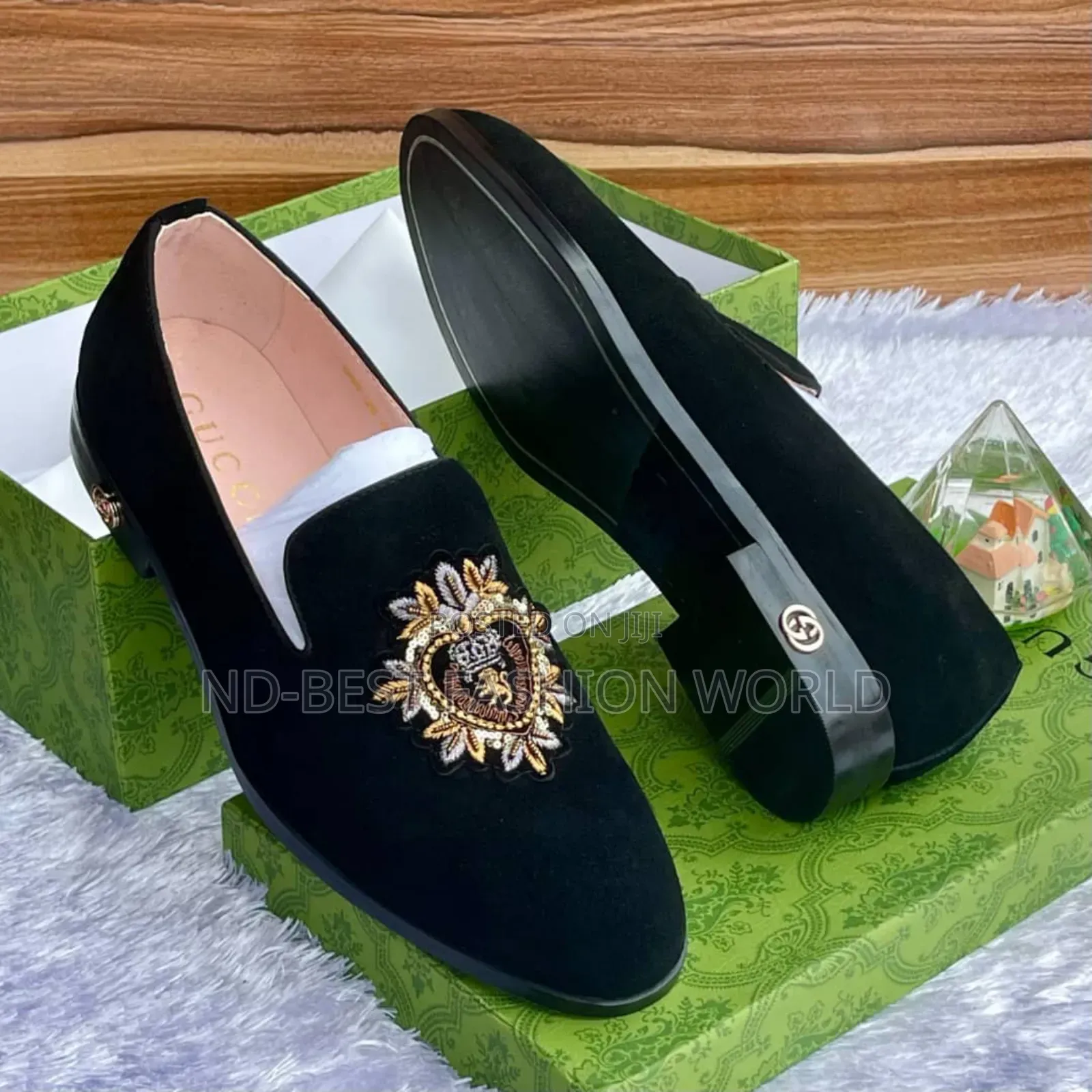 Gucci Luxury Suede Shoes