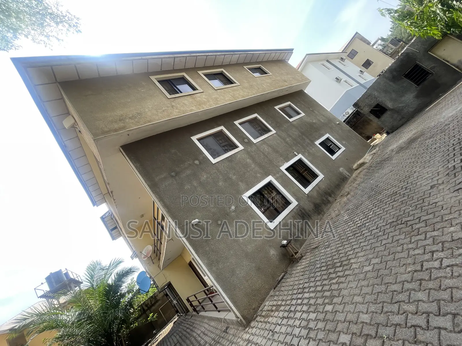 3bdrm Block of Flats in Wuse Zone 6 Fct for sale
