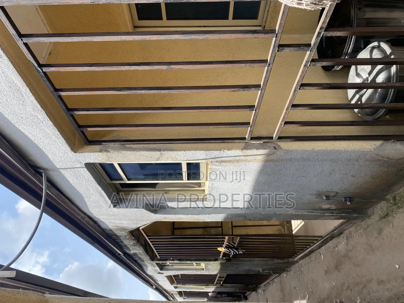 A Total of 18 Rooms Self Contained With Extra Big Space