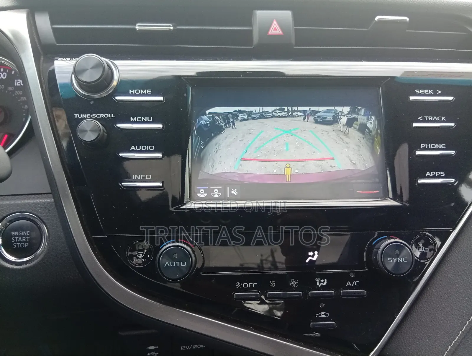 Toyota Camry XSE FWD (2.5L 4cyl 8AM) 2018 Red