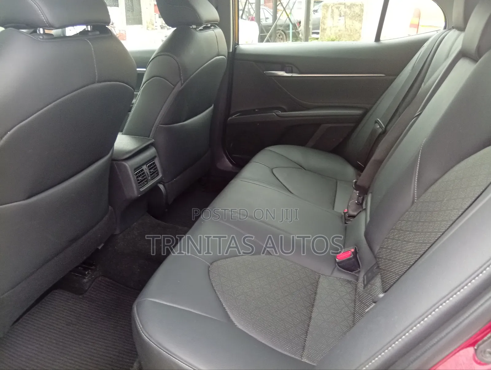 Toyota Camry XSE FWD (2.5L 4cyl 8AM) 2018 Red