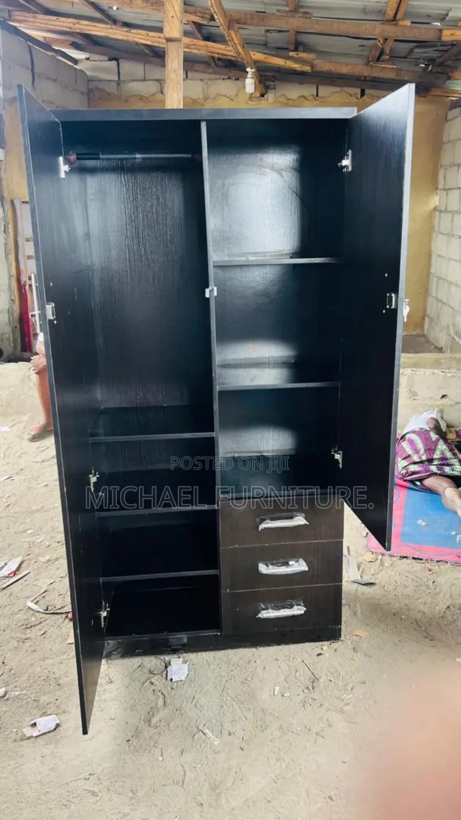 Immense,Clean and Well Constructed 3x6 Wardrobe