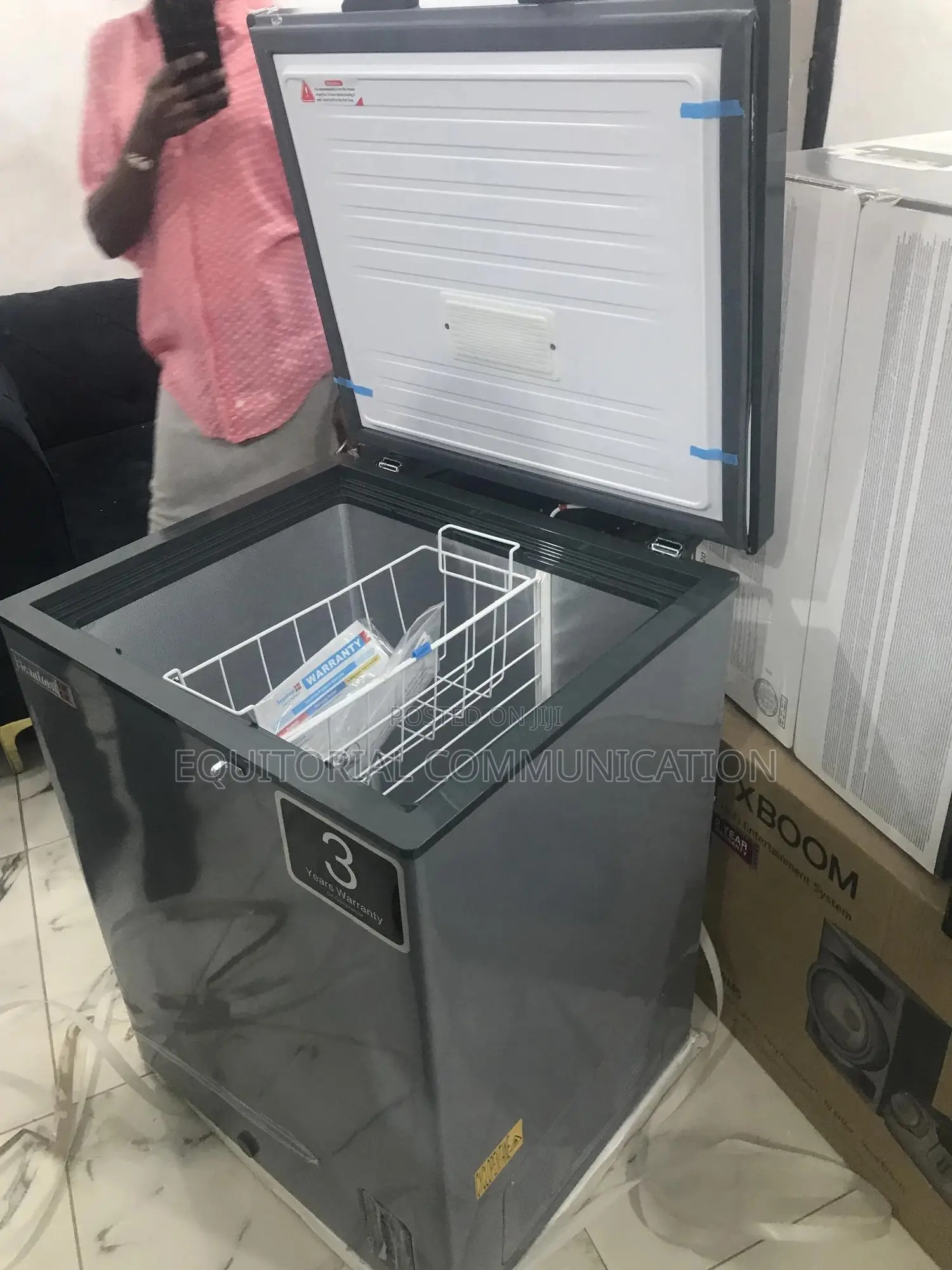 Scanfrost 150 Liters Chest Freezer (Sfl151 Eco)