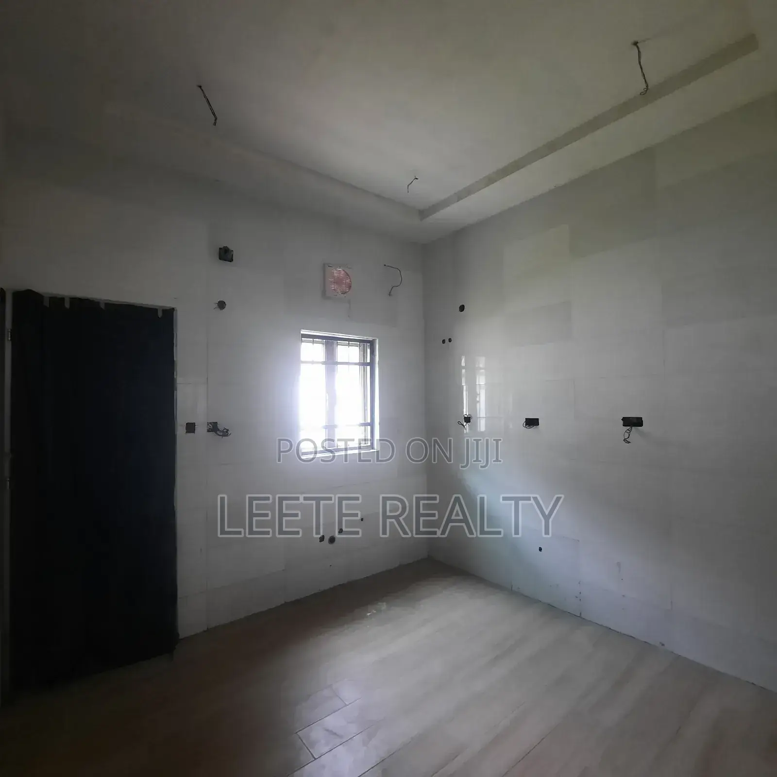 5bdrm Townhouse/Terrace in Mabushi for sale