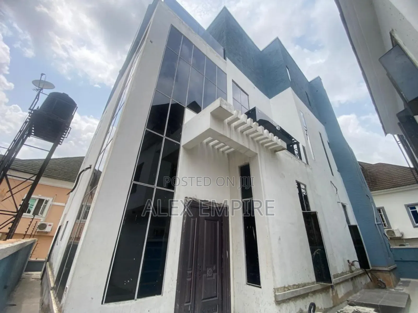 5bdrm Duplex in Ago Palace for sale