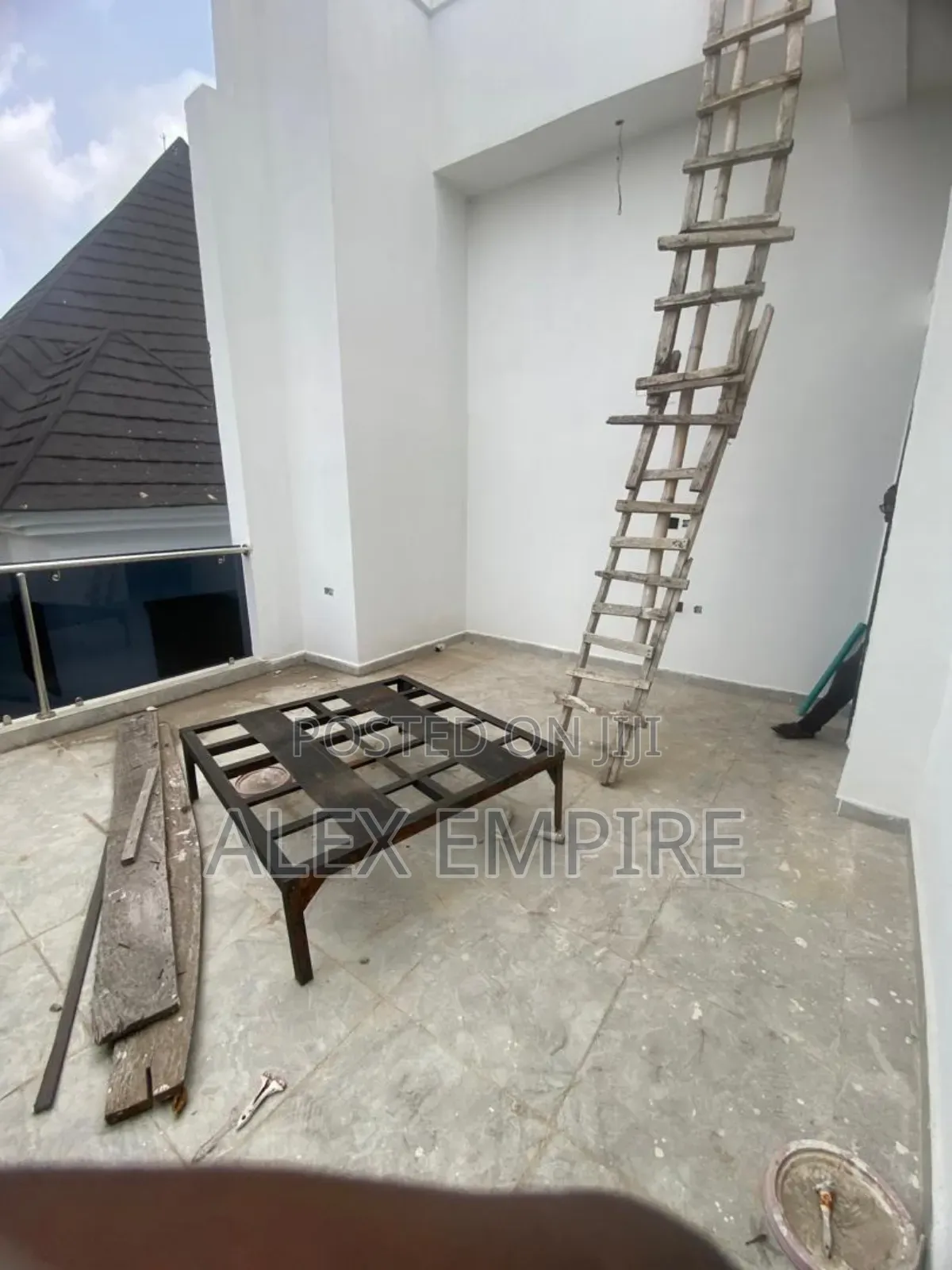 5bdrm Duplex in Ago Palace for sale