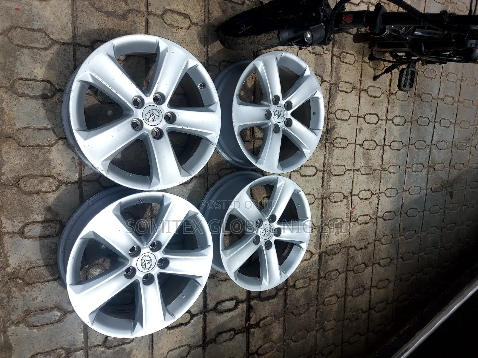 17rim Toyota Rav4