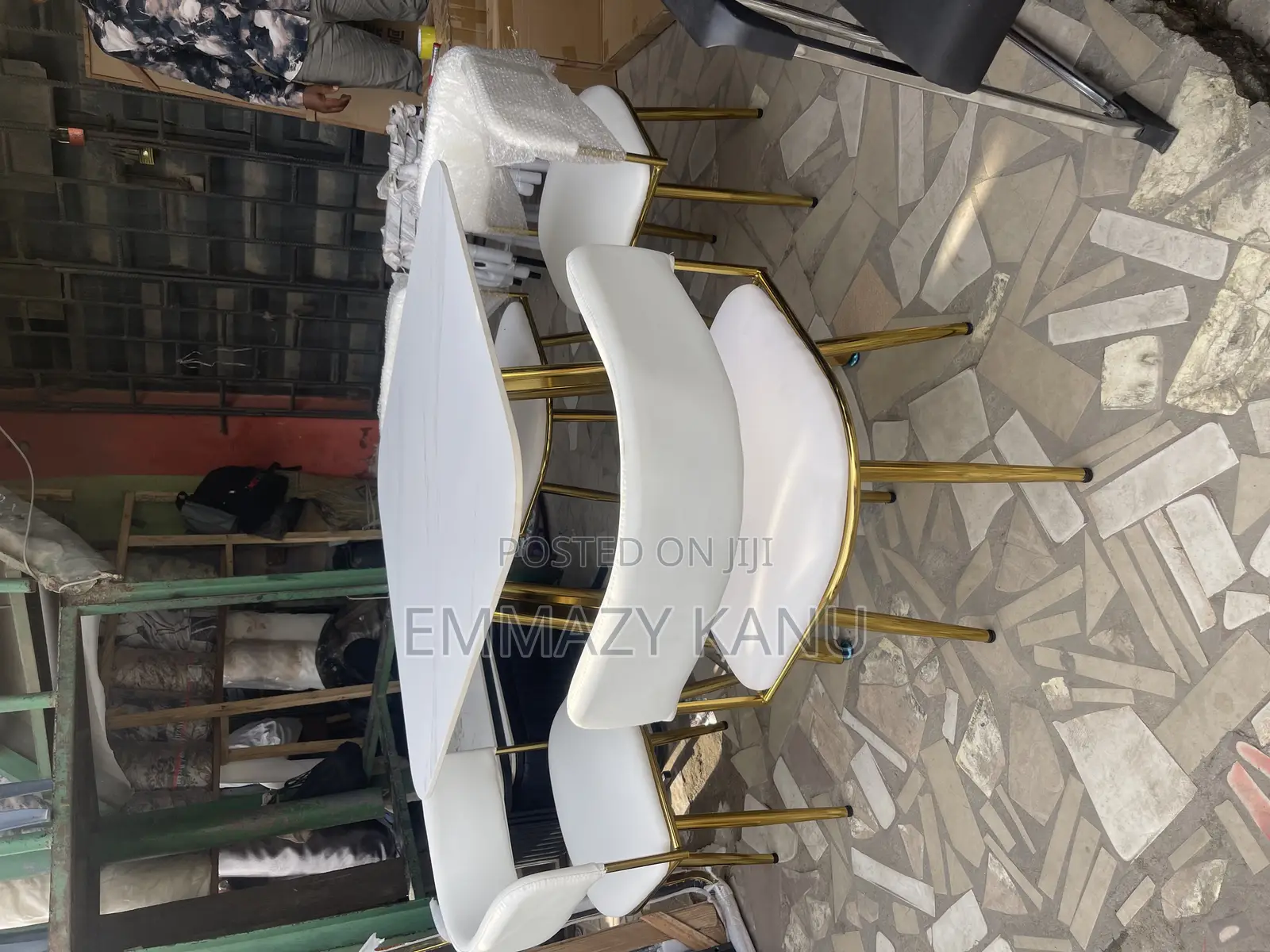 By4 Dinning Set With Chair