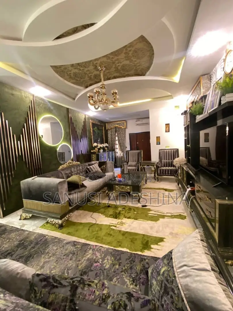 8bdrm Duplex in Katampe Extension At for sale