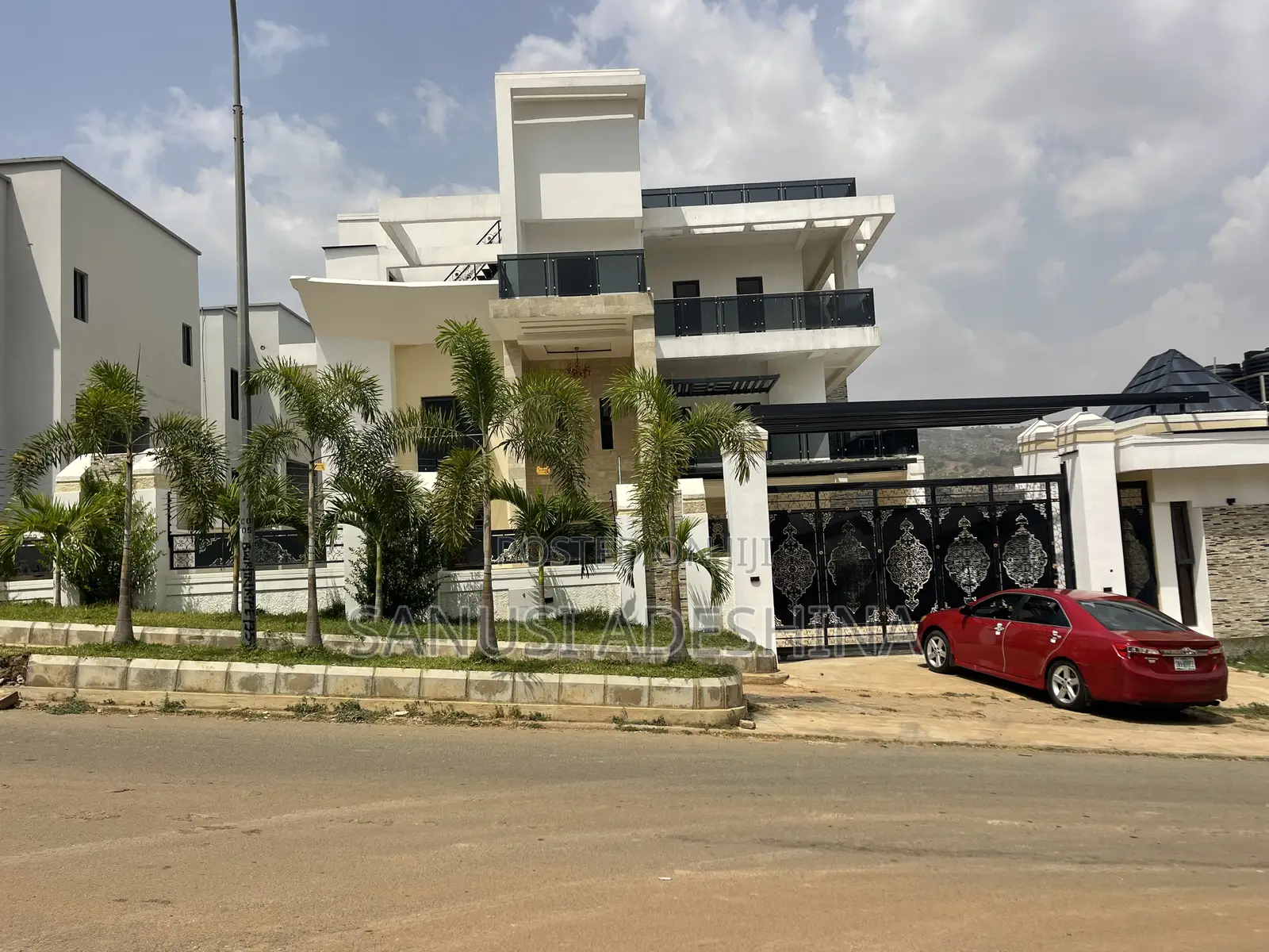 8bdrm Duplex in Katampe Extension At for sale