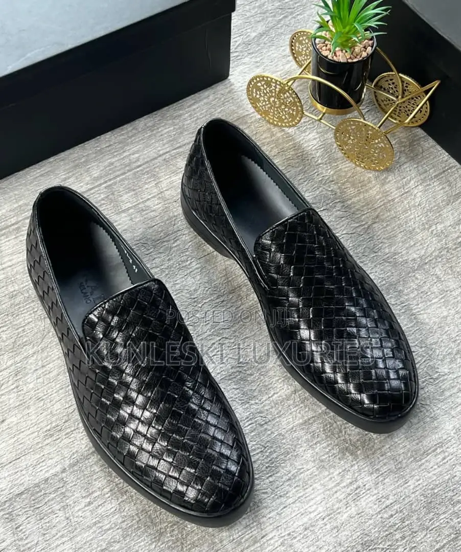 Original Prada Designer Men Leather Shoes