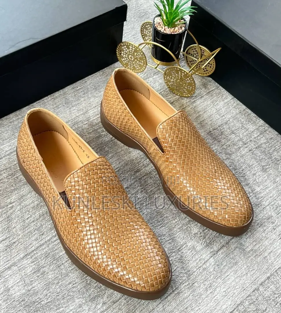 Original Prada Designer Men Leather Shoes
