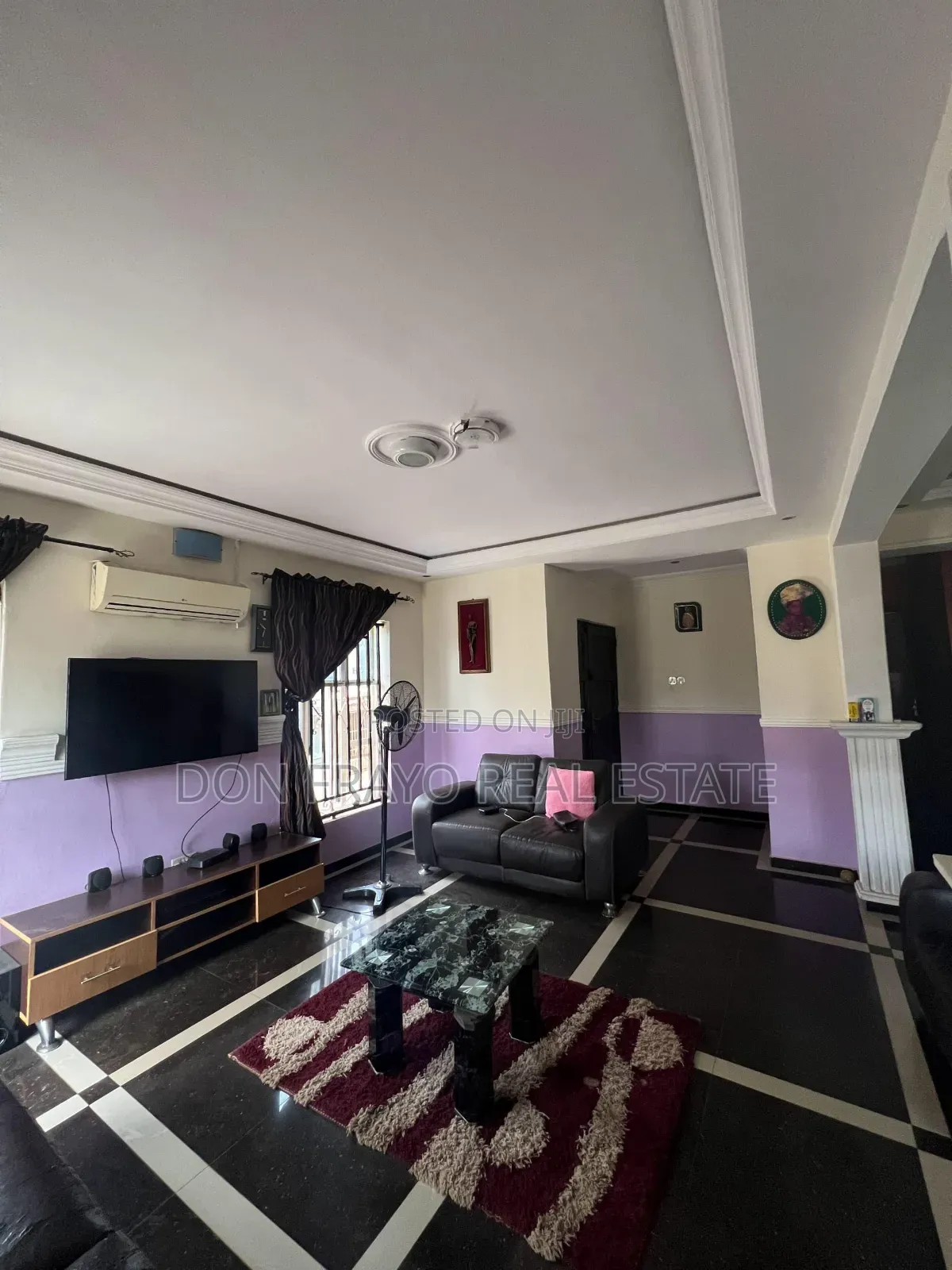 7bdrm Block of Flats in Ogungbade Old Ife Rd, Ibadan for sale