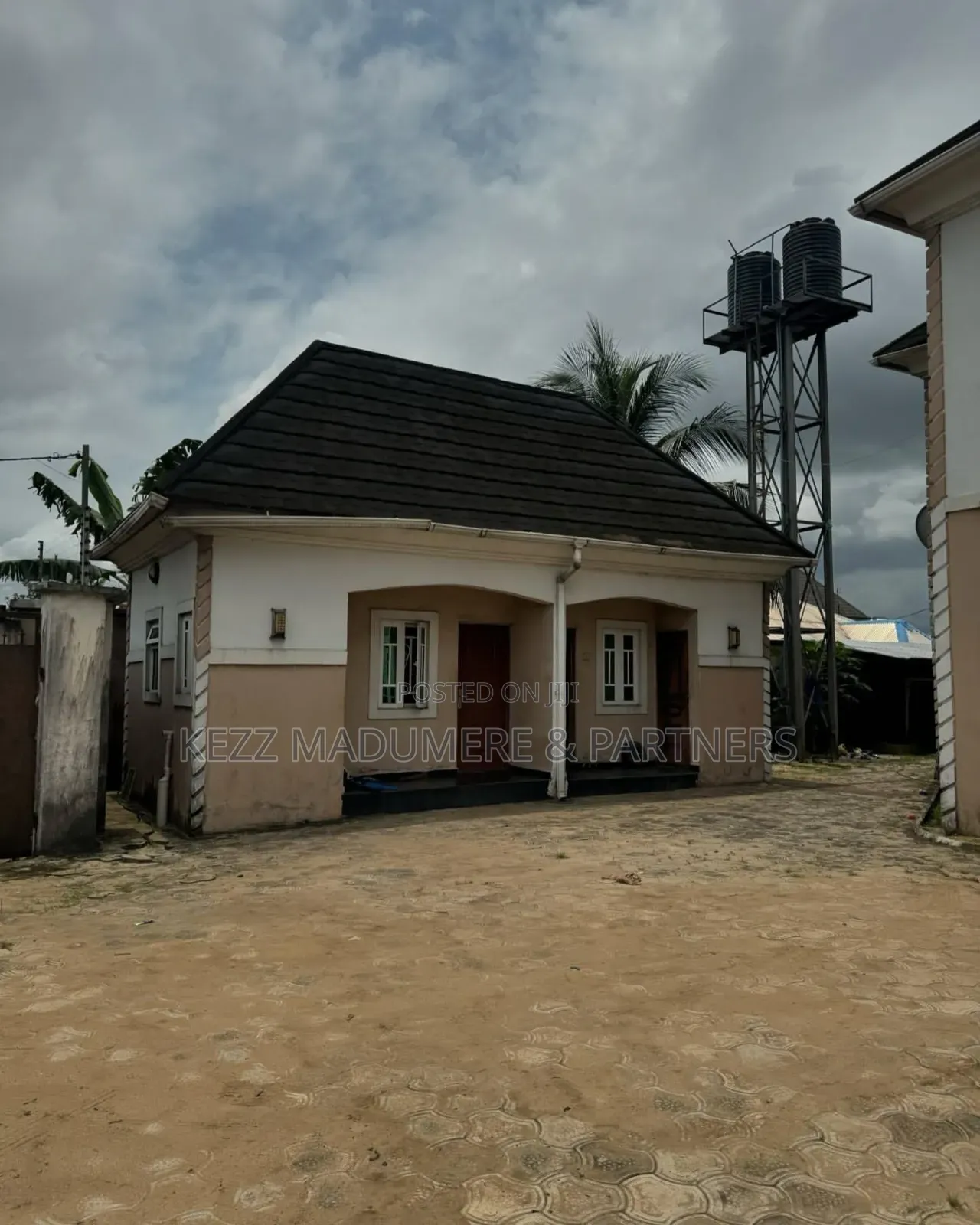 6bdrm Duplex in Off Eneka Road , for sale