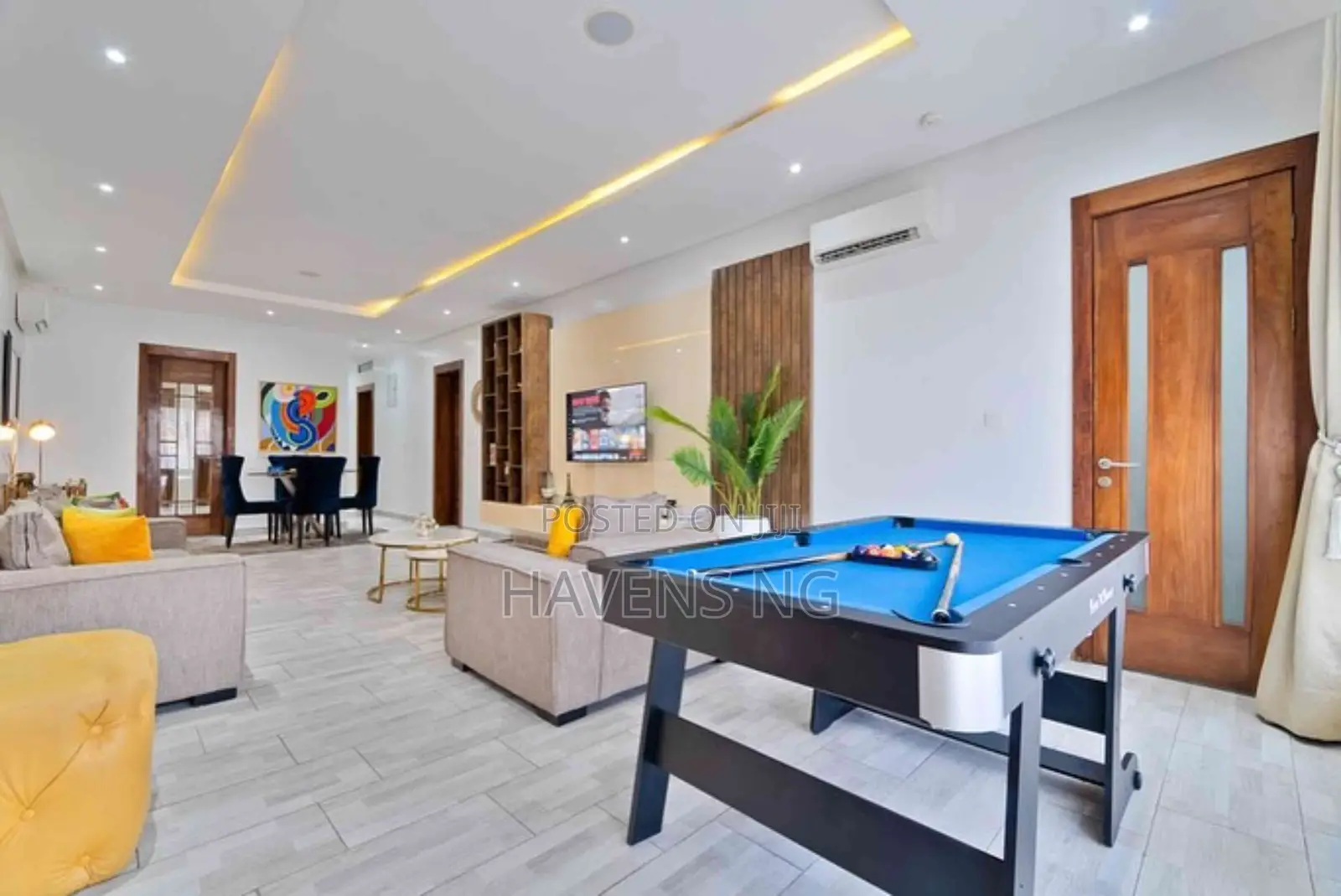 Luxury Fully Furnished 3-Bedroom Apartment