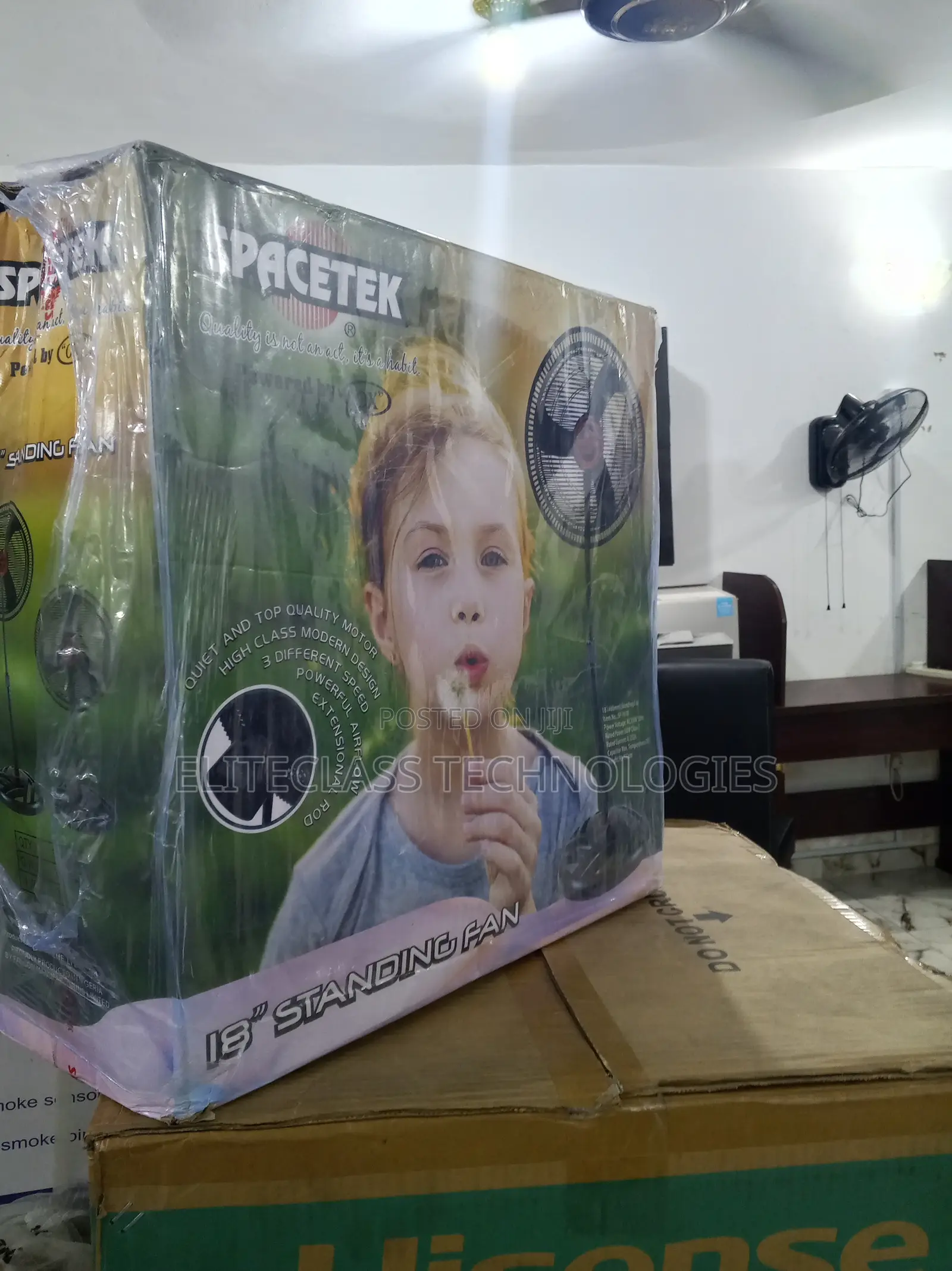 Powerful Cooling Spacetek 18inches Standing Fan