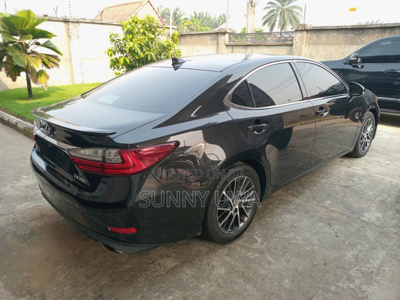 Lexus ES 2016 Black